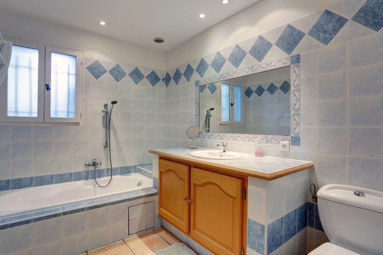 רוקברון-סור-ארז'נס Villa De Charme, 8 Pers, Climatisee, Piscine Chauffee, Calme Garanti מראה חיצוני תמונה