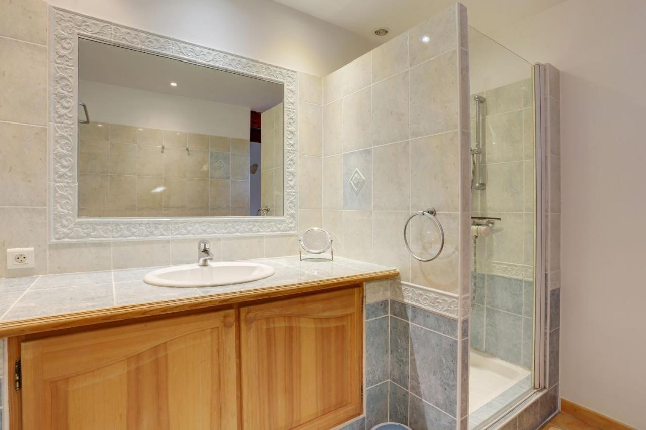 רוקברון-סור-ארז'נס Villa De Charme, 8 Pers, Climatisee, Piscine Chauffee, Calme Garanti מראה חיצוני תמונה
